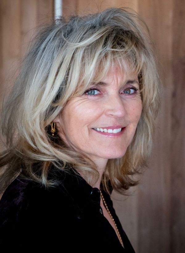 Marnie Blok headshot