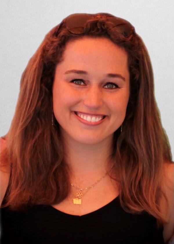 Isabelle Davis headshot