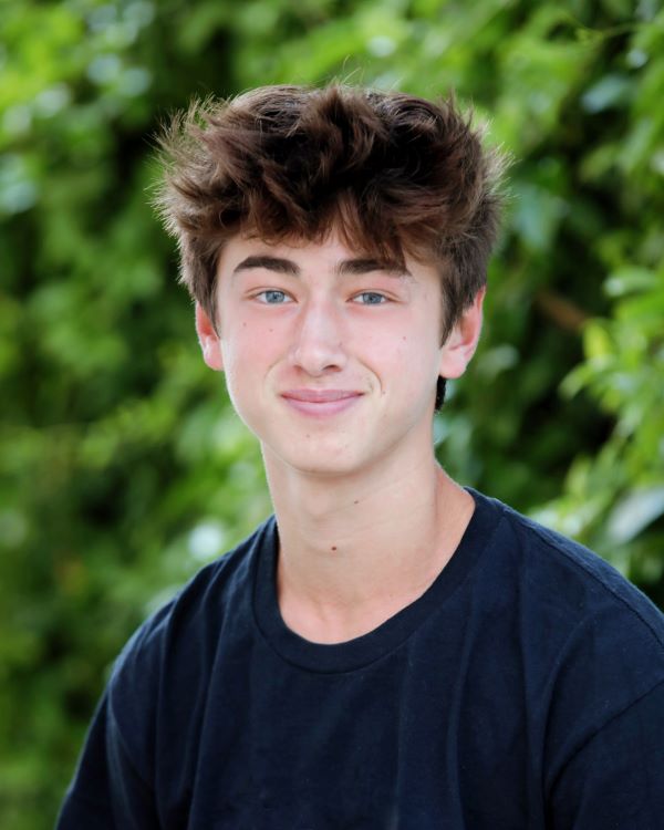 Cade Savage Schwartz headshot